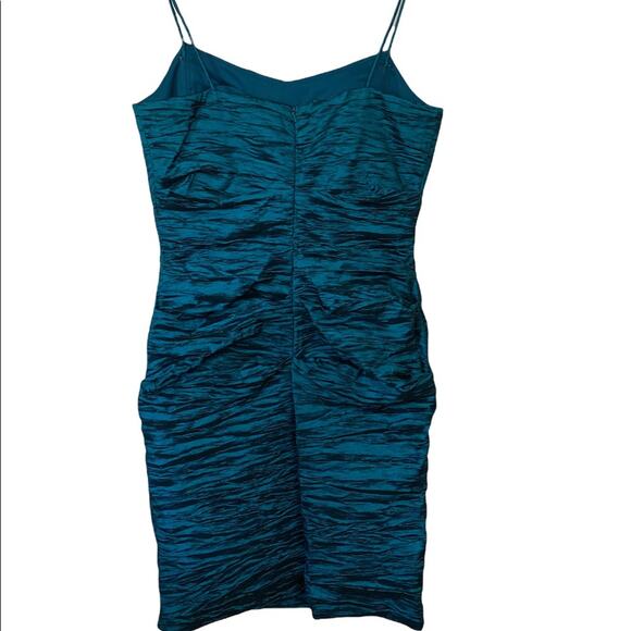 NWT Alex Evening Fitted Satin Ruched Crinkle Mini Dress size 12 - Picture 2 of 12